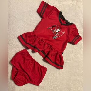 Baby Girl Size 6-12 Tampa Bay Buccaneers Outfit